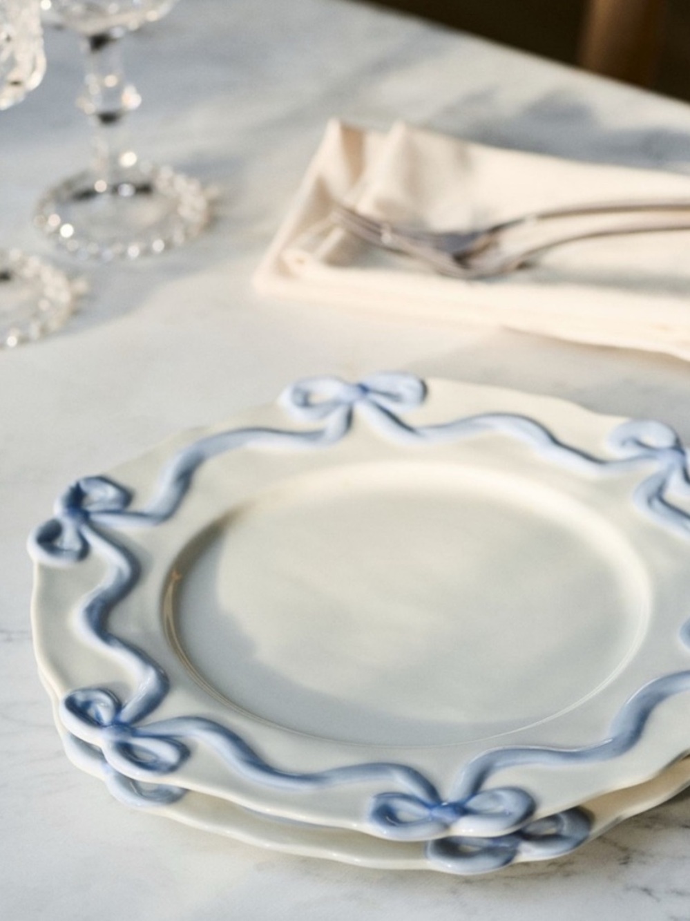 Anthropologie Benedita Bow Stoneware Dinner Plates, Set of 4